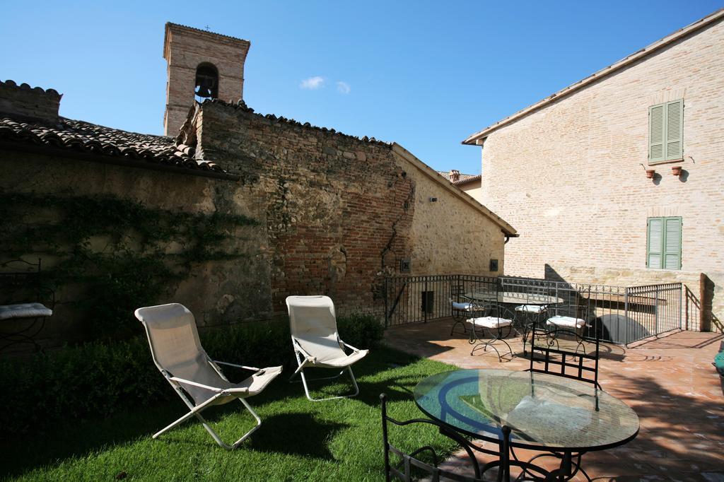 L'Arco Romanico Montefalco Exterior foto